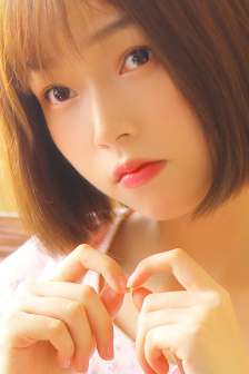 他用嘴巴含着我奶头吸怎么办